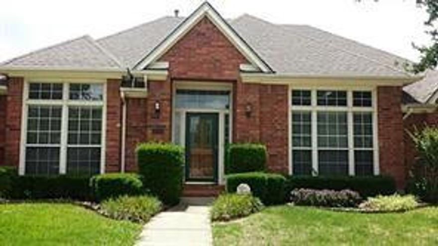 Spacious 1 story home with large open kitchen. Large island kitchen with cooktop. Double ovens. Kitchen overlooks large family room. Surround sound in the family room. Large Master bedroom. Other room is sitting area in Master bedroom. Split bedrooms. Walk in closets. Enclosed patio. Treed backyard