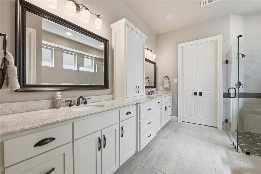 Eastwoods - Residential