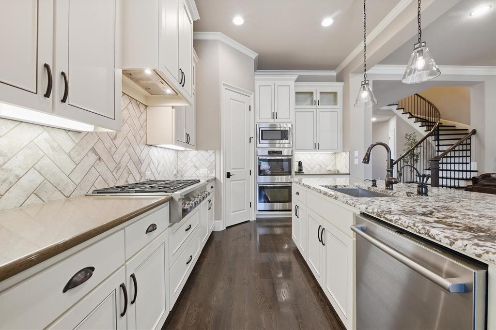 Eastwoods - Residential