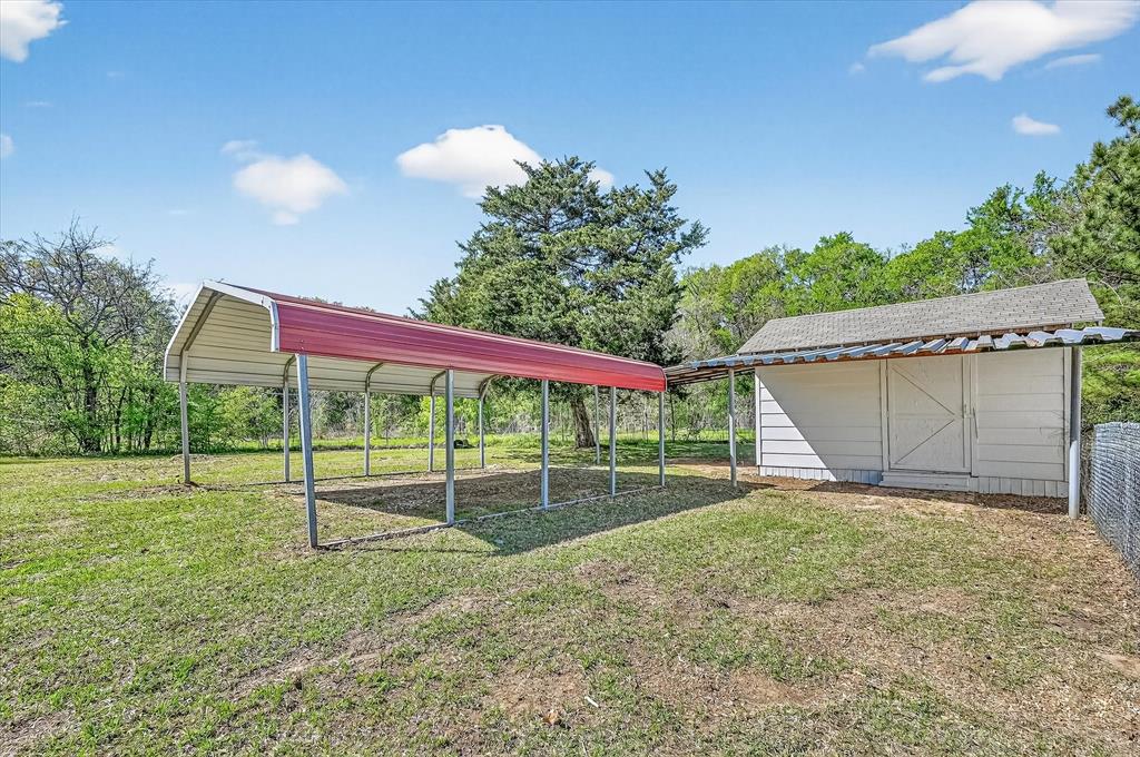 TR 15 AB 107 T BOX SUR TR 15 - Residential