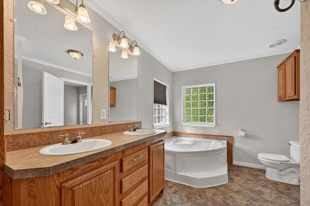 TR 15 AB 107 T BOX SUR TR 15 - Residential