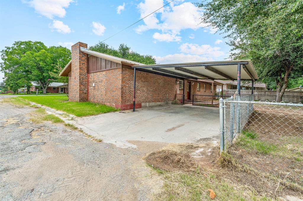 Central Deleon - Residential