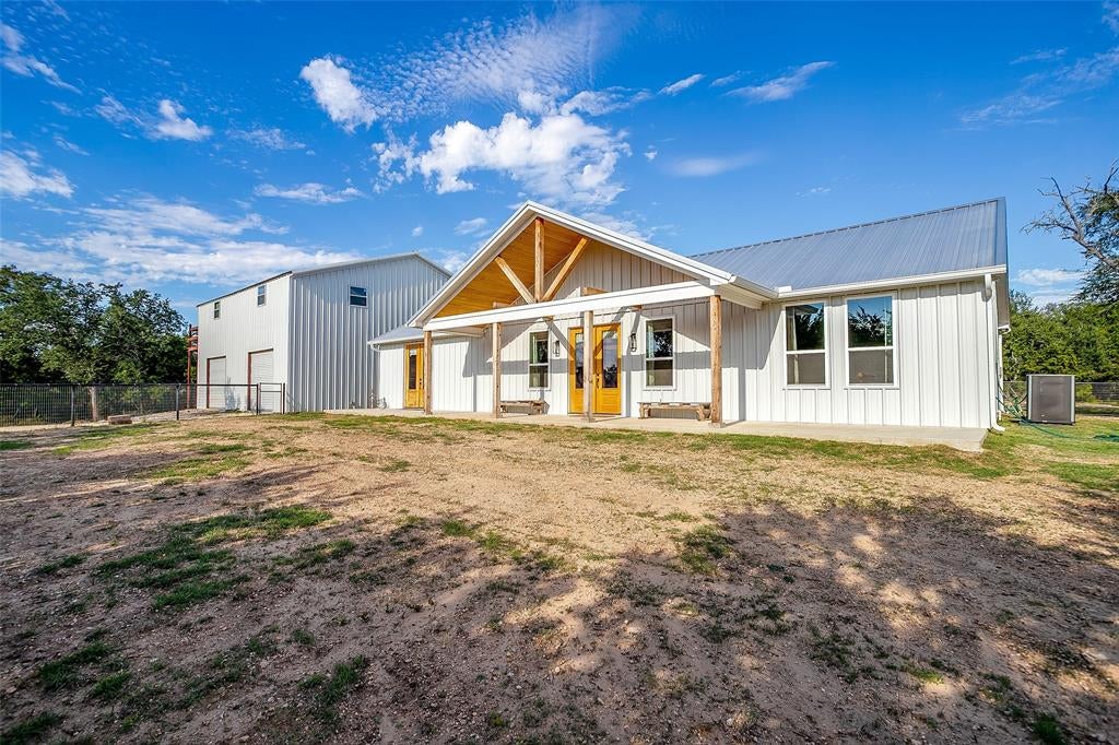 2214 N Fm 199