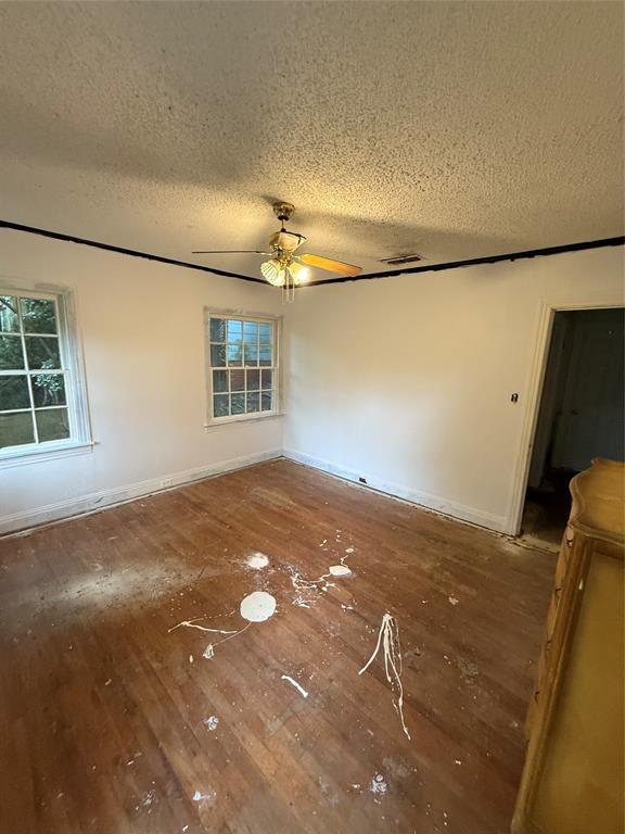 Lyne, WM - Residential