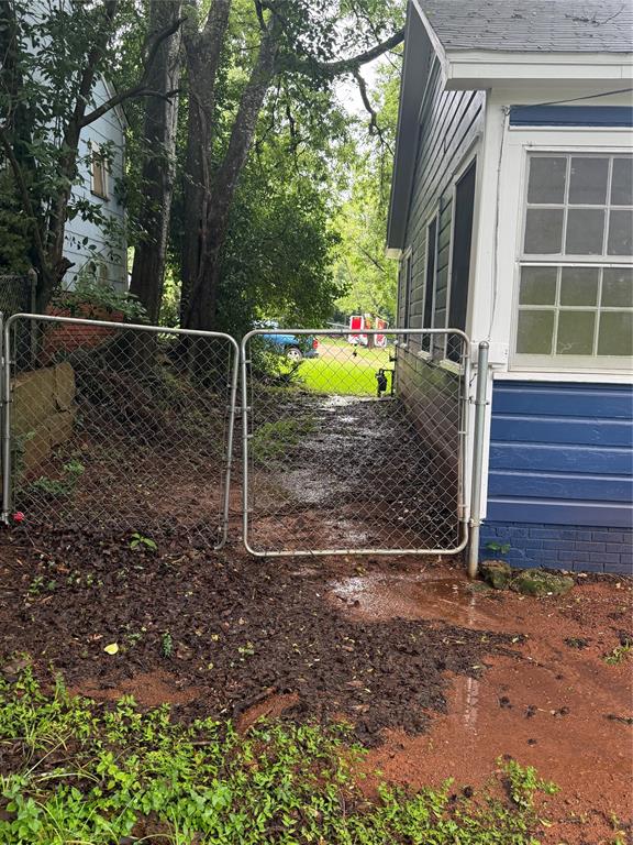 Lyne, WM - Residential