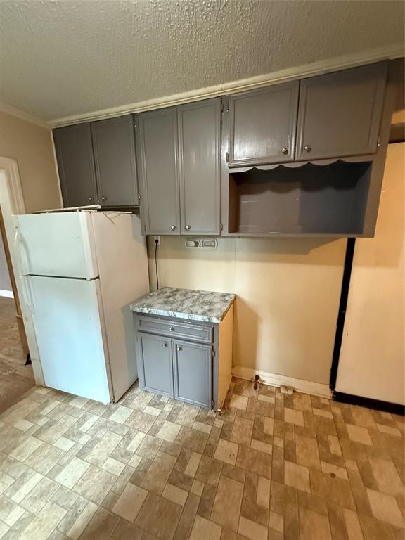 Lyne, WM - Residential