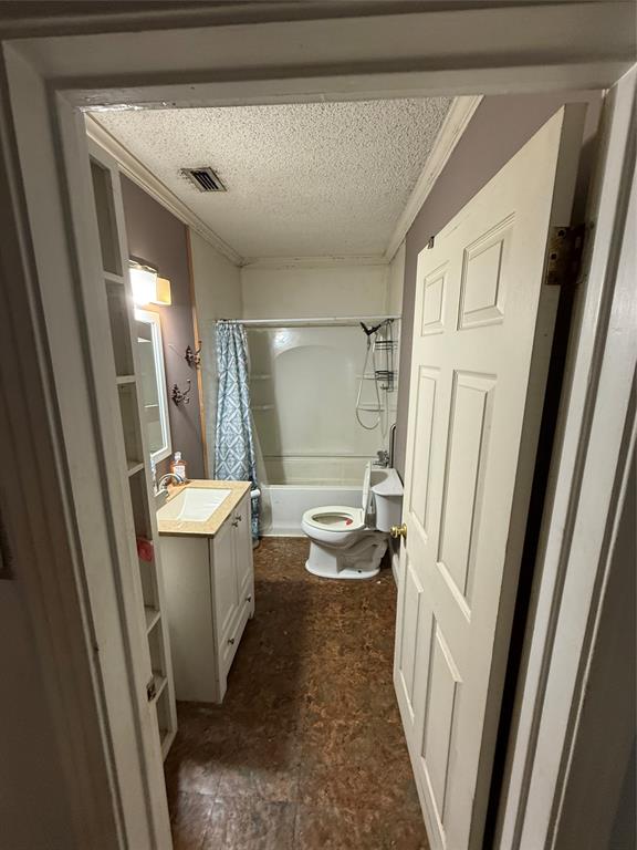 Lyne, WM - Residential