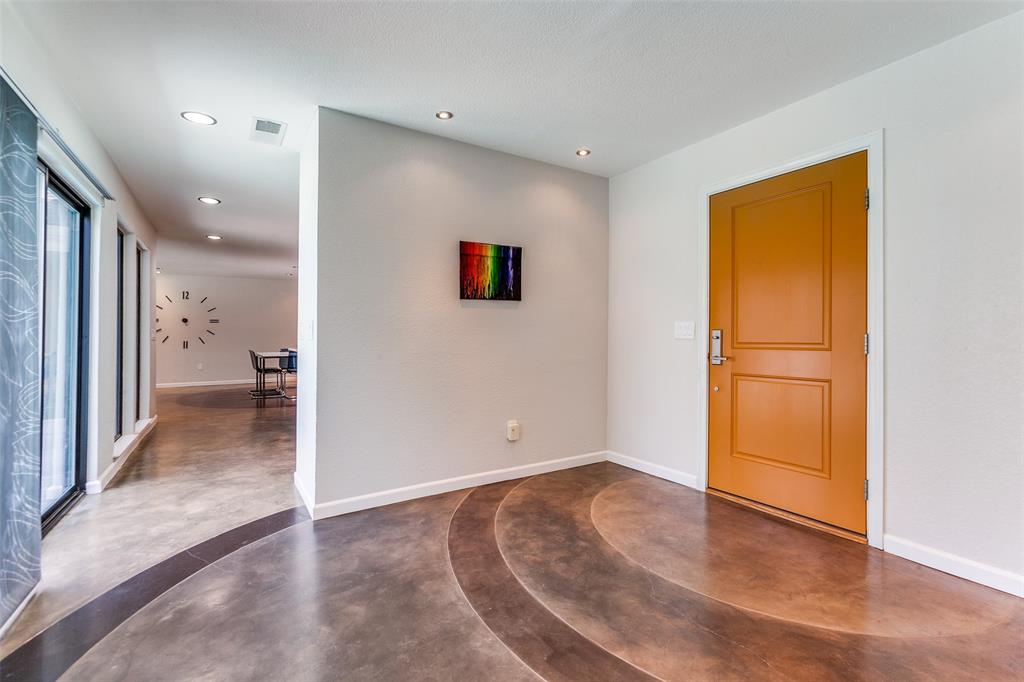 1201 Delmonte Circle