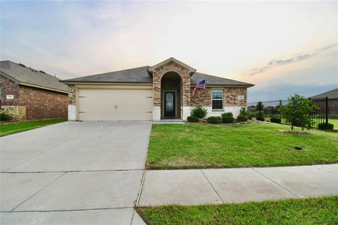 721 Darlington Oak Avenue Royse City TX 75189