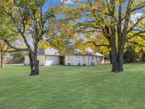 A home in Burleson