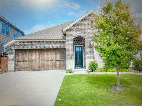 Photo of 5541 Annie Creek Road, Fort Worth, TX 76126 (MLS # 21216564)