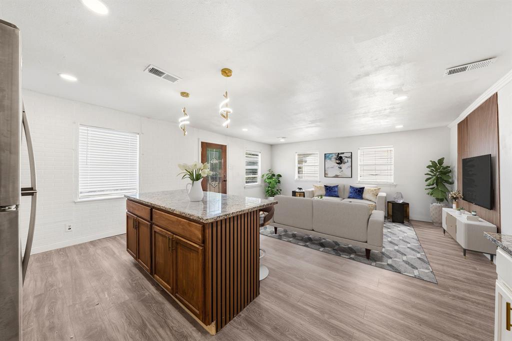 7923 S Nassau Circle