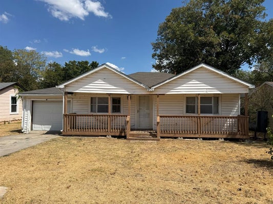 120 N LAS VEGAS TRL, WHITE SETTLEMENT, TX 76108 - Image f4e5c67467f064b75af77a00c23ffcba/3735368875