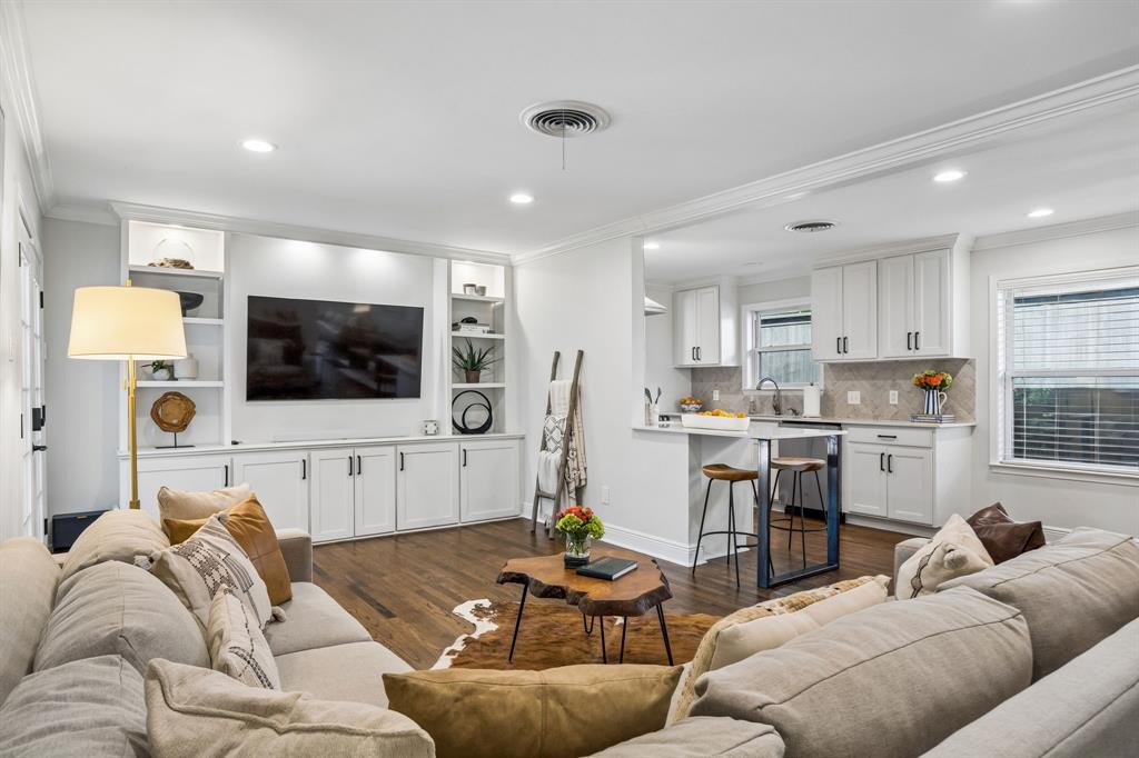 University Terrace - Residential