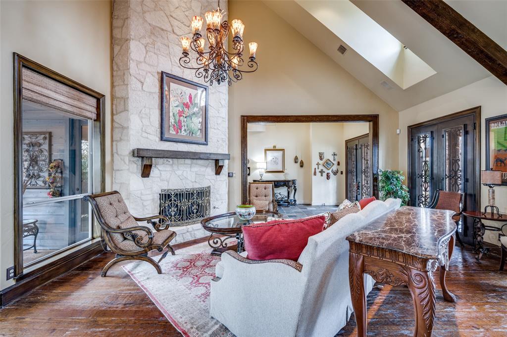 6613 Riverside Drive