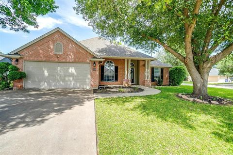1100 Highcrest Drive Burleson TX 76028