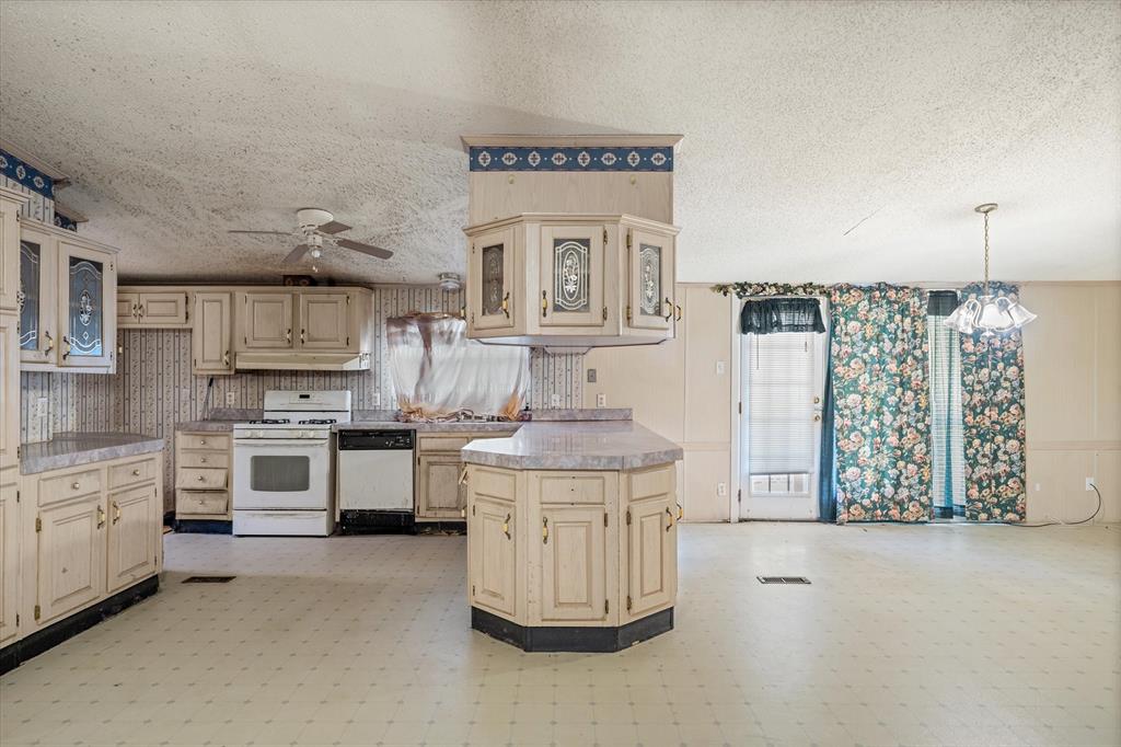 Davies Crest Ranch - Residential