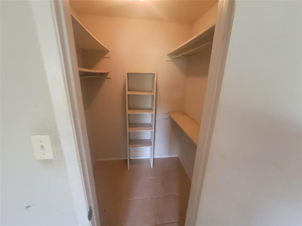 Condo Country Creek - Residential