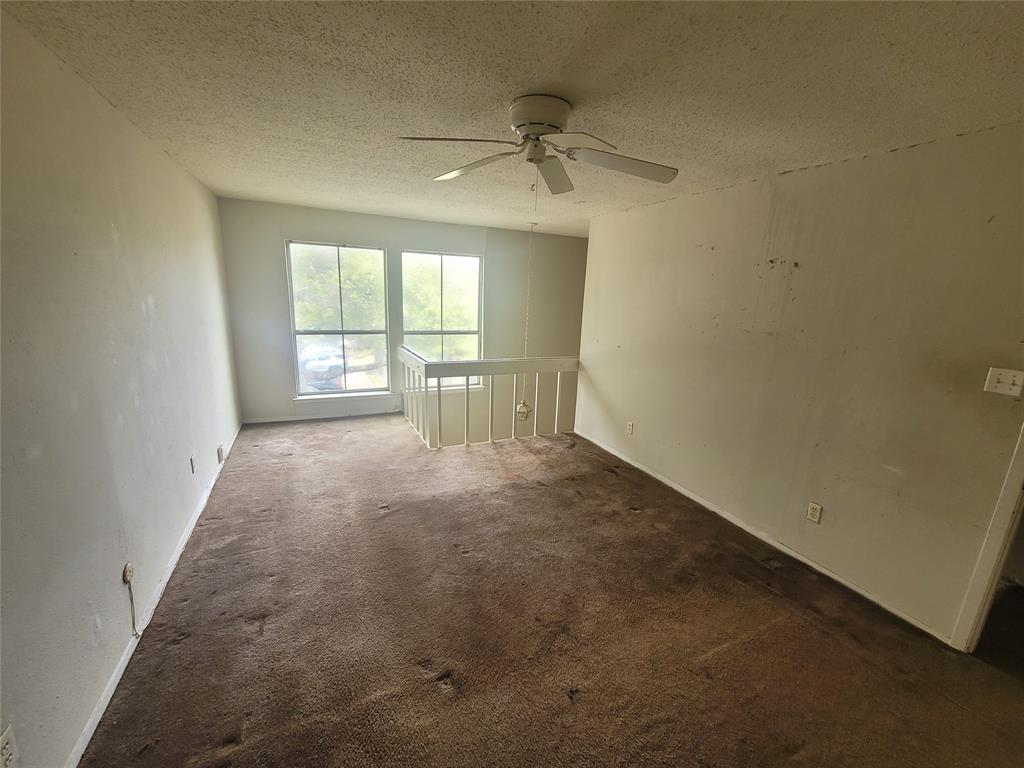 Condo Country Creek - Residential