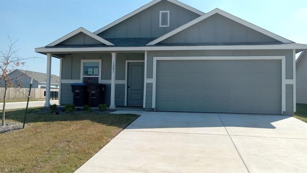 1201 CALAMIAN DR, FORT WORTH, TX 76134 - Image f4f44a87f90293d66cb286975bc1a0b7/1083983394