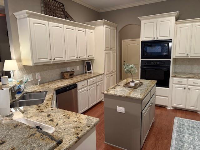 village at Camden Court - Residential