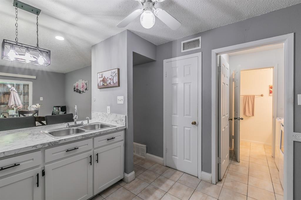 Las Brisas Sub - Residential Lease