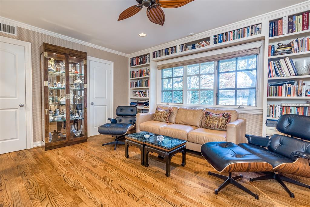 Russwood Acres - Residential