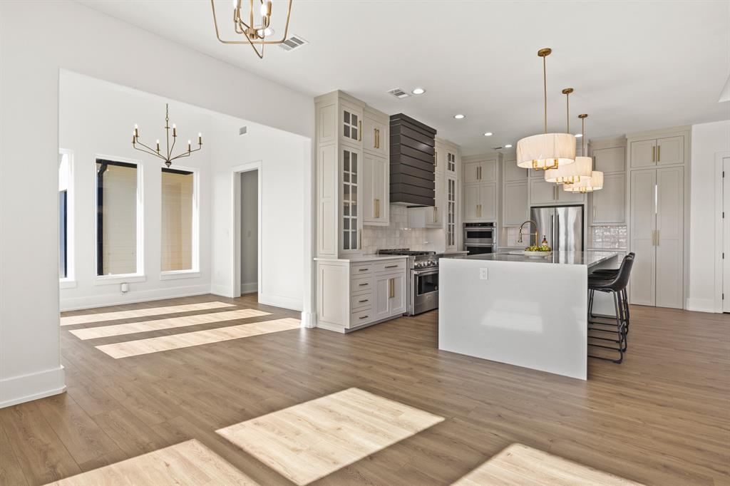 The Peninsula's - Residential