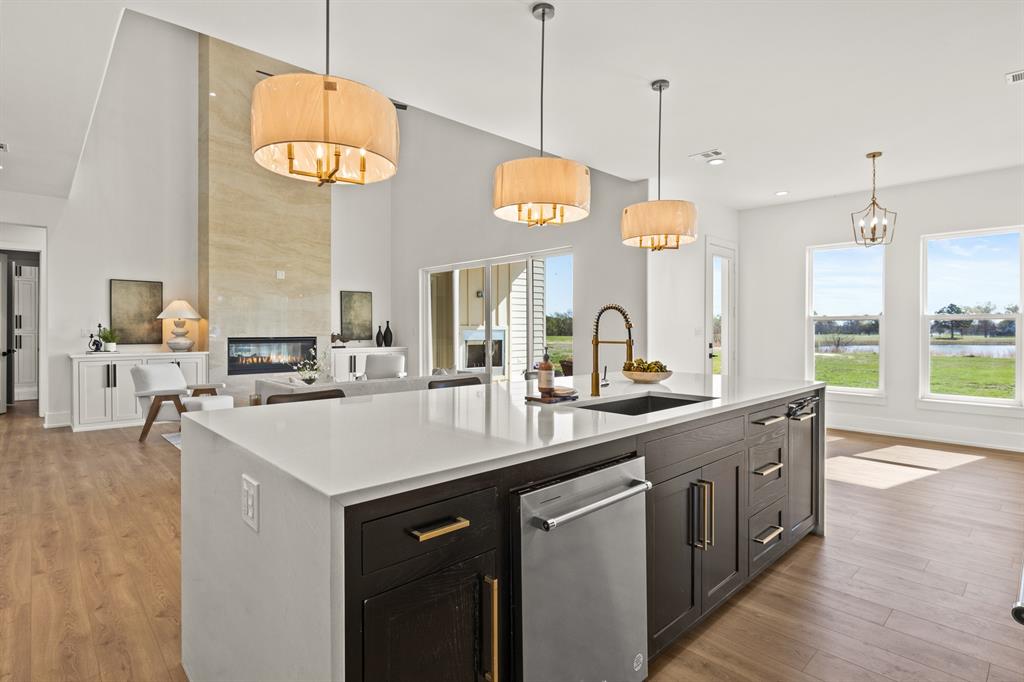 The Peninsula's - Residential