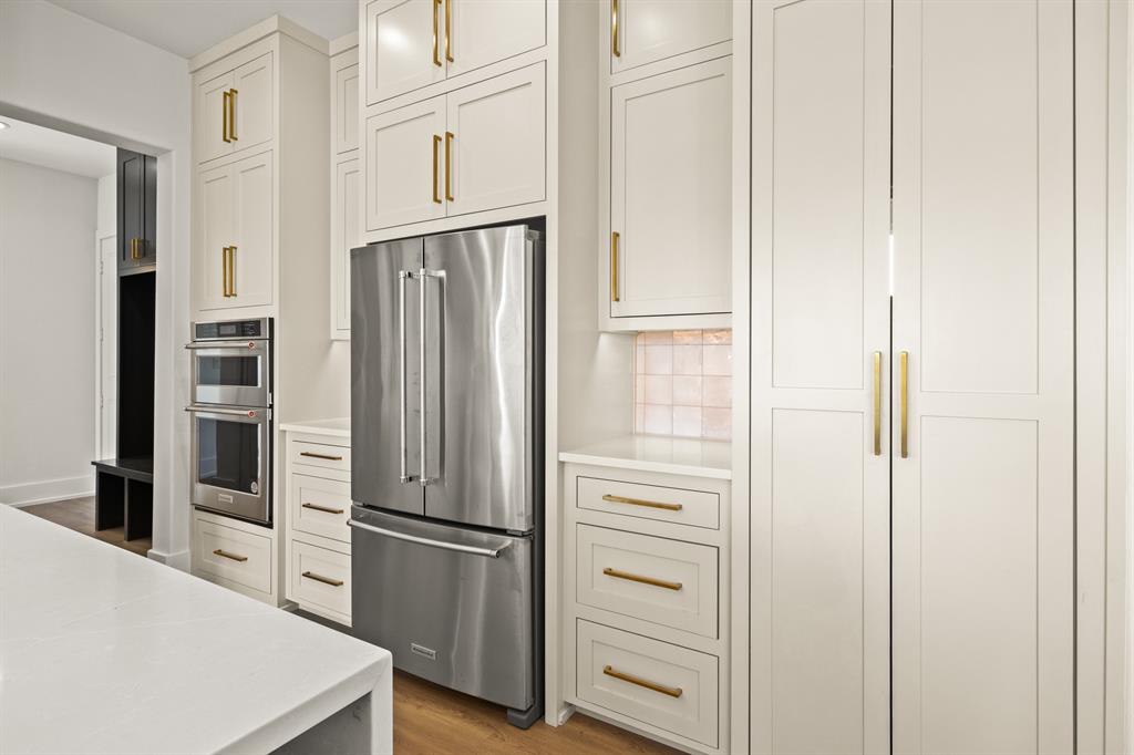 The Peninsula's - Residential