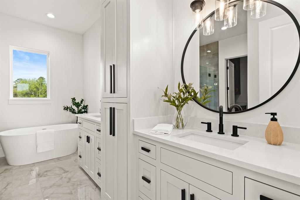 The Peninsula's - Residential