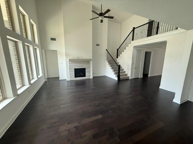2804 Walker Way