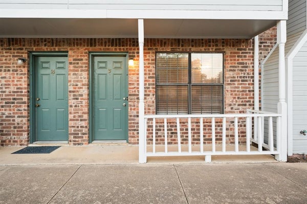 929 W HICKORY ST # A15, DENTON, TX 76201 - Image f5025bfa9887eb37e8a9f17ba612dca3/4228008377