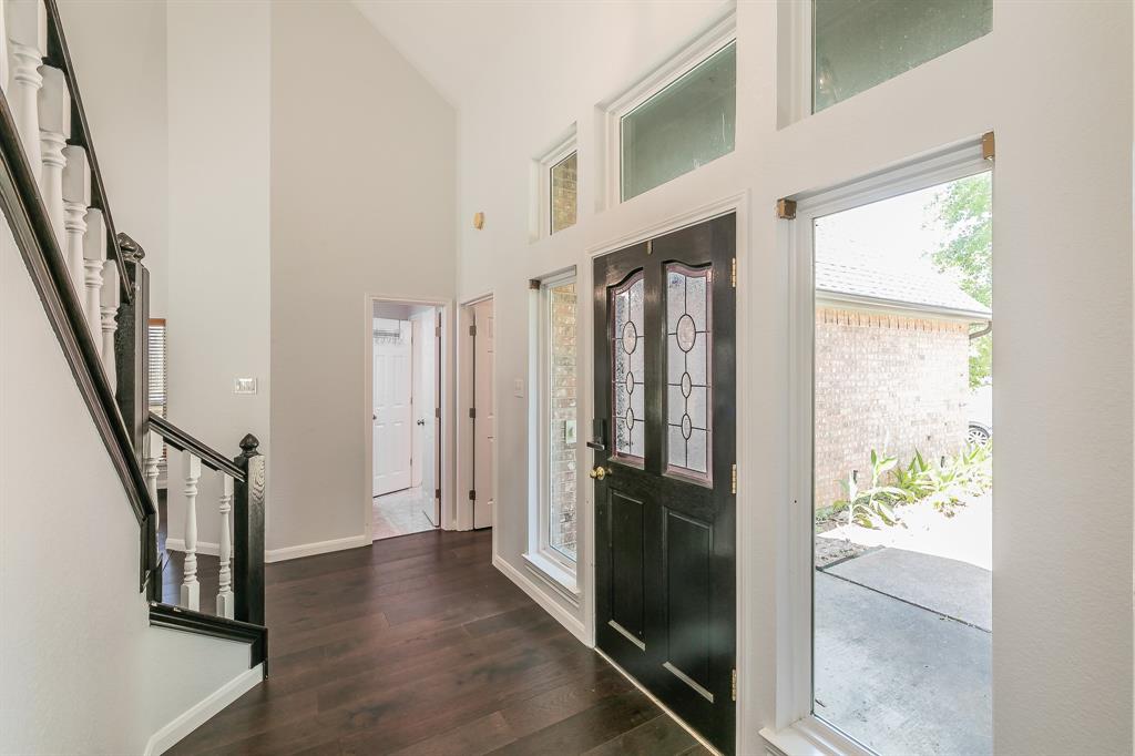 2 Edgemere Court