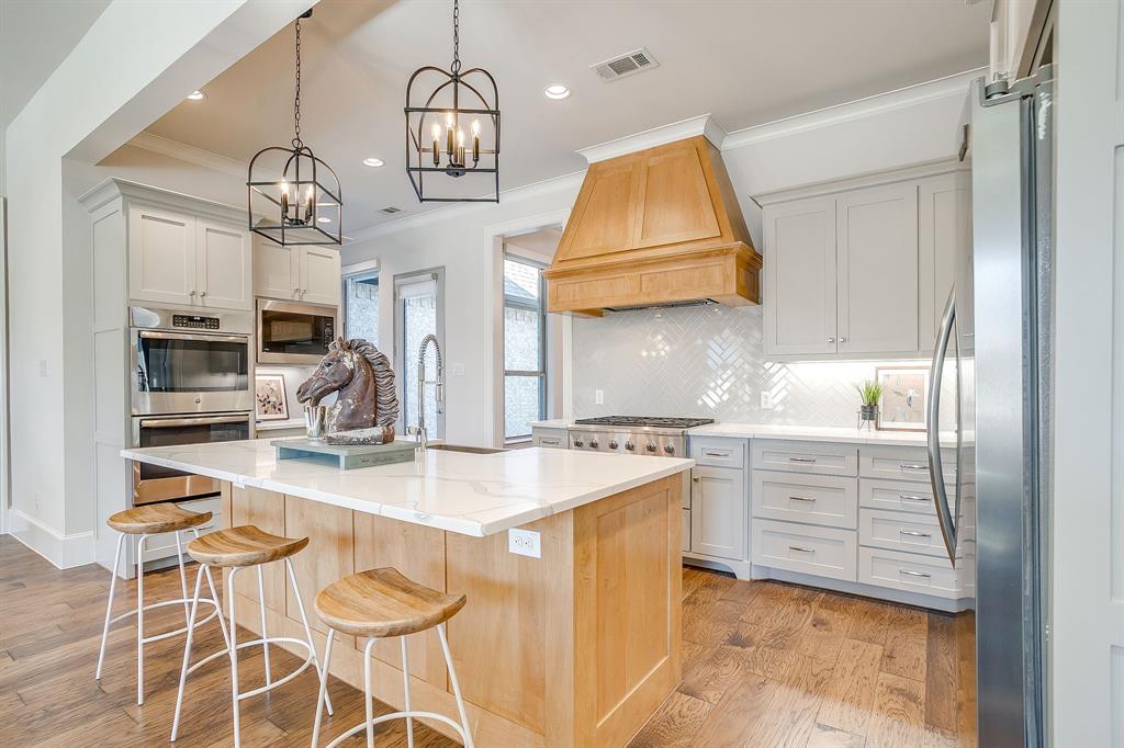 Fresh Meadows Estates - Residential