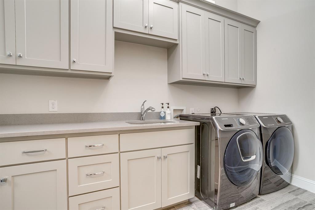 Fresh Meadows Estates - Residential