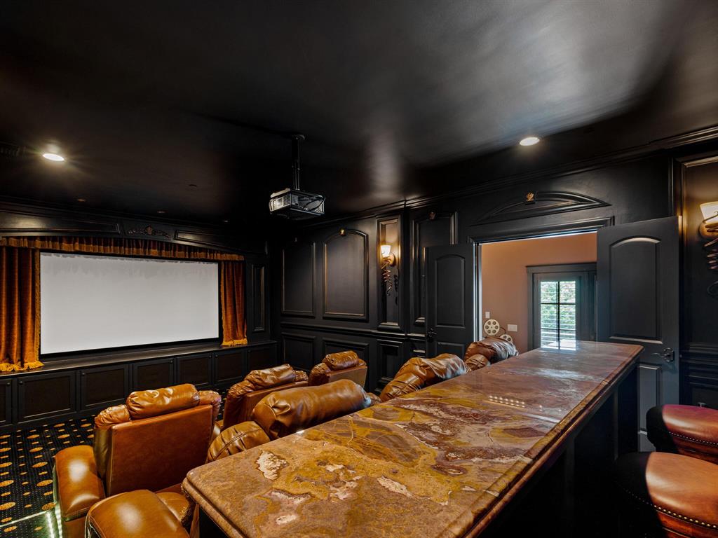 Paradise Ranch - Residential