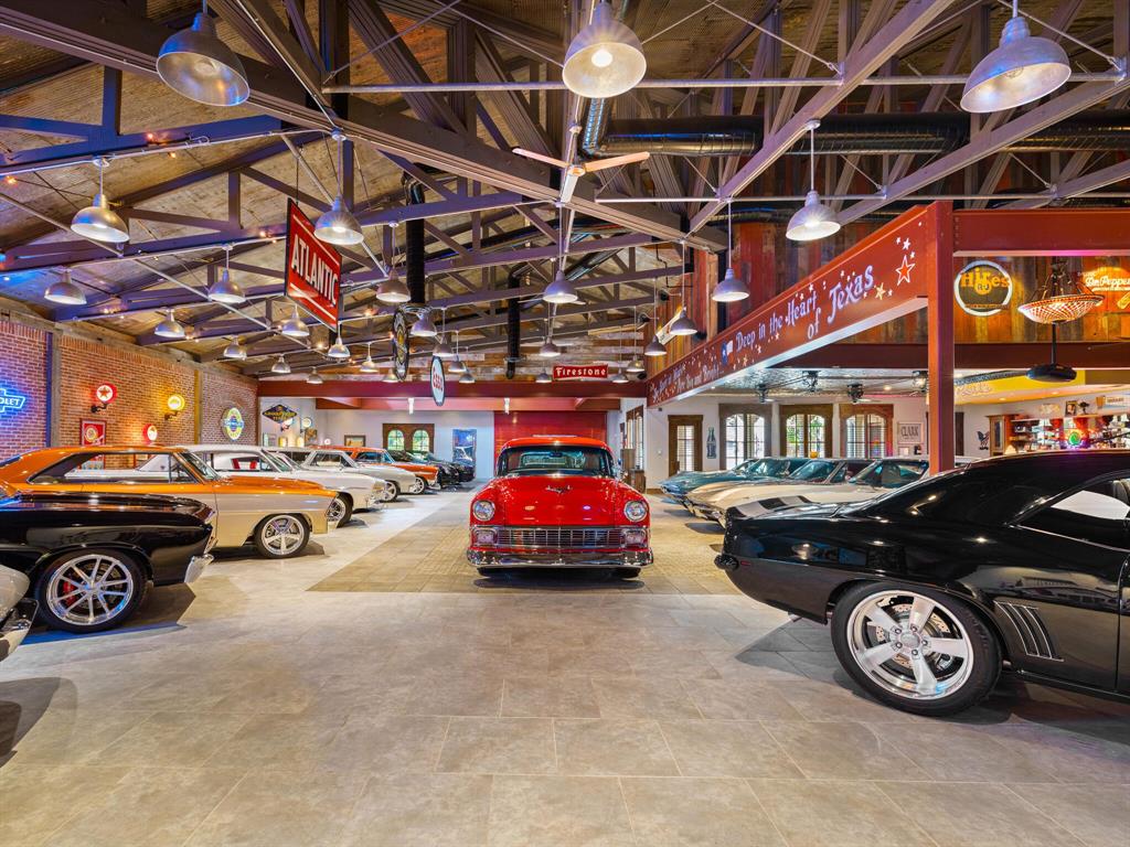 Paradise Ranch - Residential