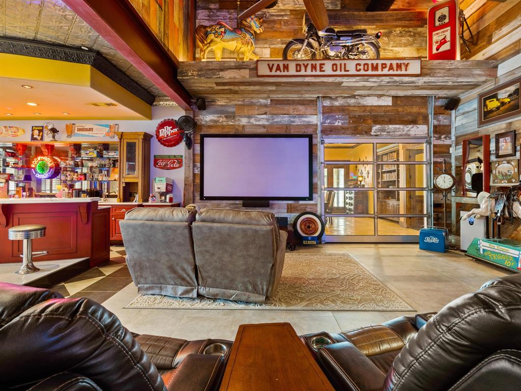 Paradise Ranch - Residential