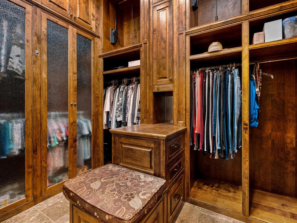 Paradise Ranch - Residential