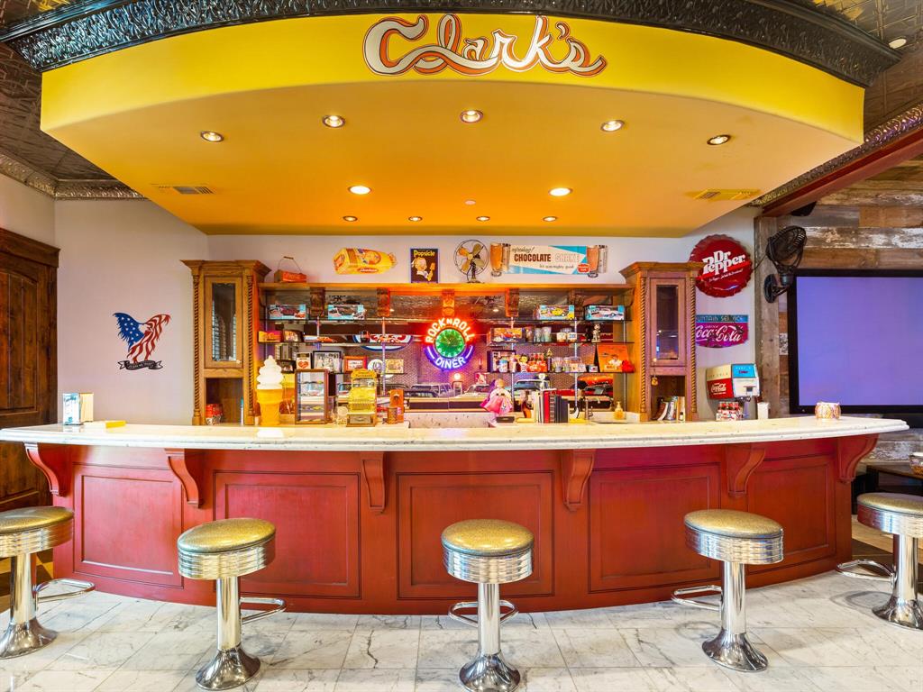 Paradise Ranch - Residential