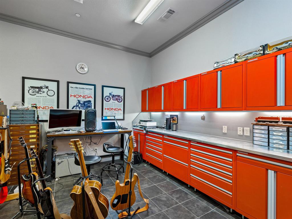 Paradise Ranch - Residential