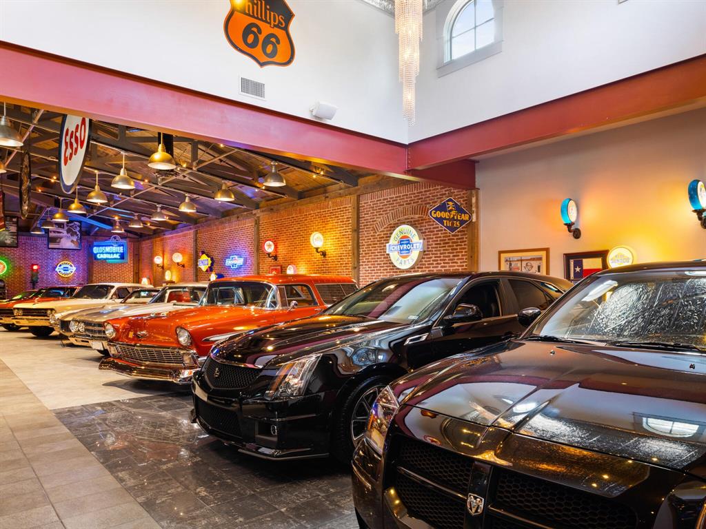 Paradise Ranch - Residential