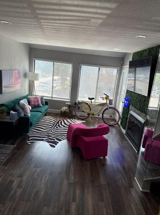 Arlington Oaks Condo - Residential