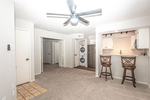 Photo of 3022 Forest Lane #308, Dallas, TX 75234 (MLS # 21212118)