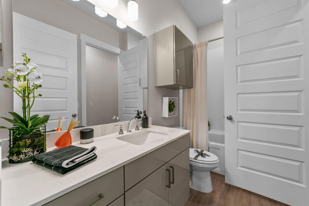 Luxe McKinney - Residential Lease