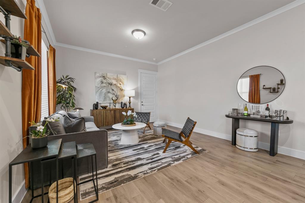 Luxe McKinney - Residential Lease