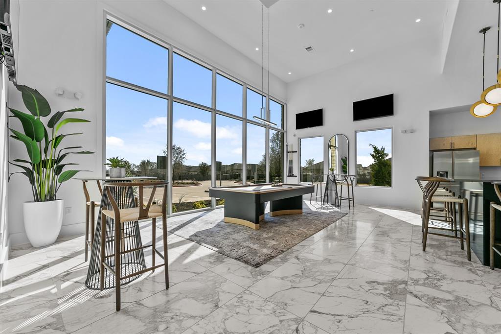 Luxe McKinney - Residential Lease