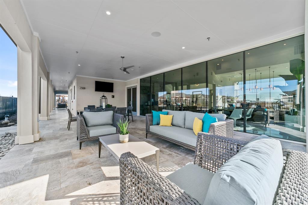 Luxe McKinney - Residential Lease