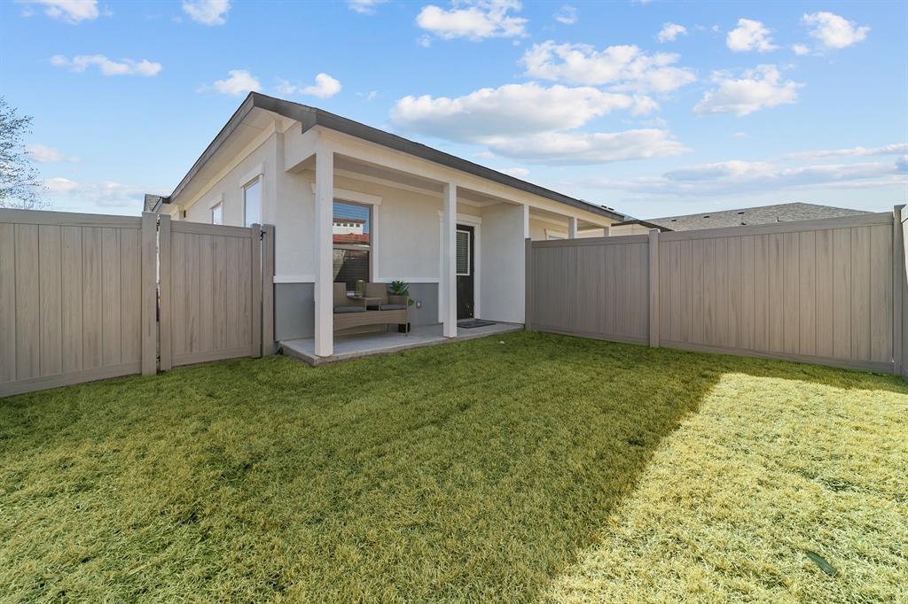 Luxe McKinney - Residential Lease